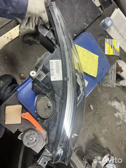 Фара левая рено каптюр