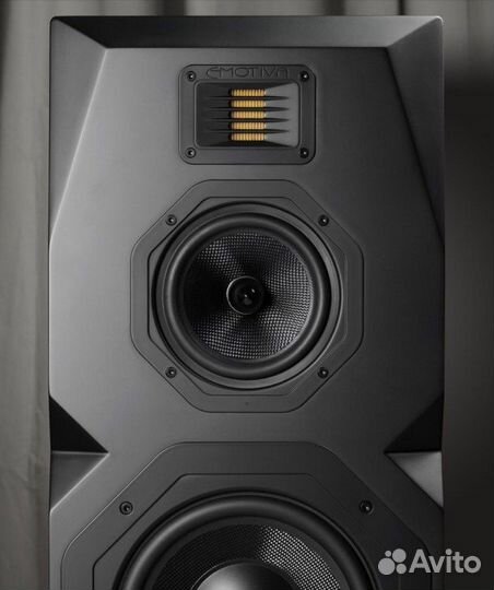 Топовая Акустика Emotiva Airmotiv T2