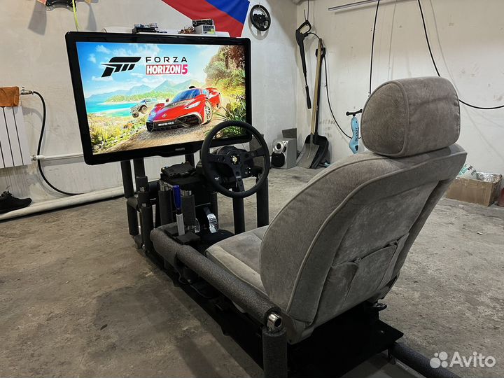 Кокпит для симрейсинга