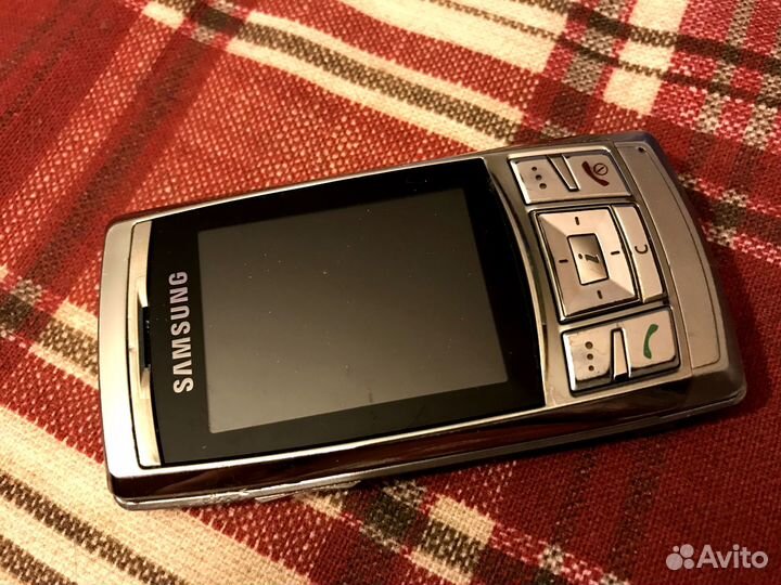 Samsung D840 ретро телефон в коллекцию