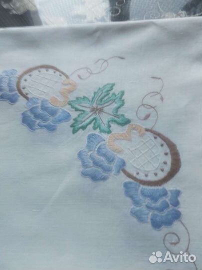 Скатерть винтажная ручная вышивка мерешка