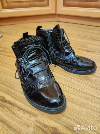 Детская одежда и обувь для девочек