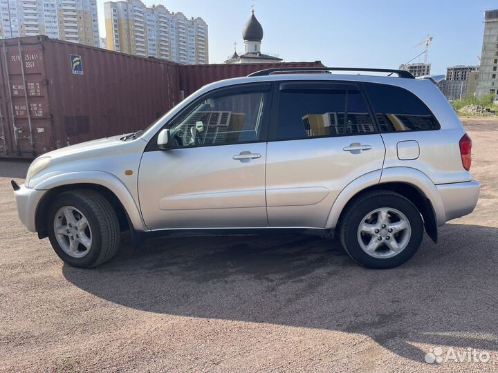 Toyota RAV4 2.0 AT, 2002, 235 944 км