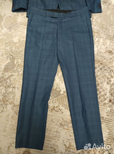 Мужской костюм cacharel шерсть