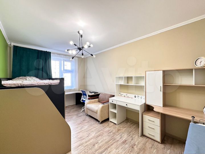 3-к. квартира, 73 м², 8/17 эт.