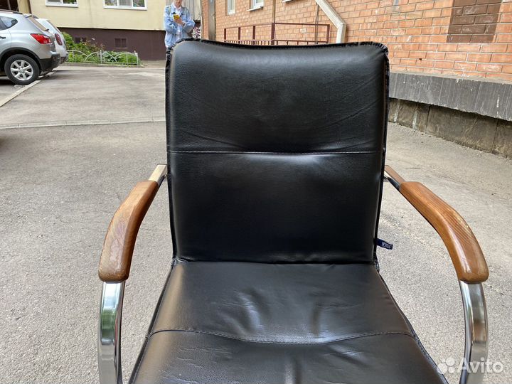 Офисное кресло Samba