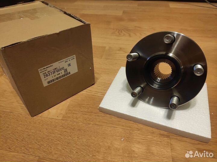 Cтупица передняя с подшипником Subaru 28373-FG000
