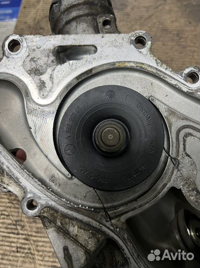 Помпа Mercedes 63 AMG оригинал