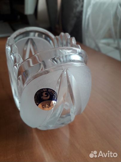 Ваза хрустальная. Новая