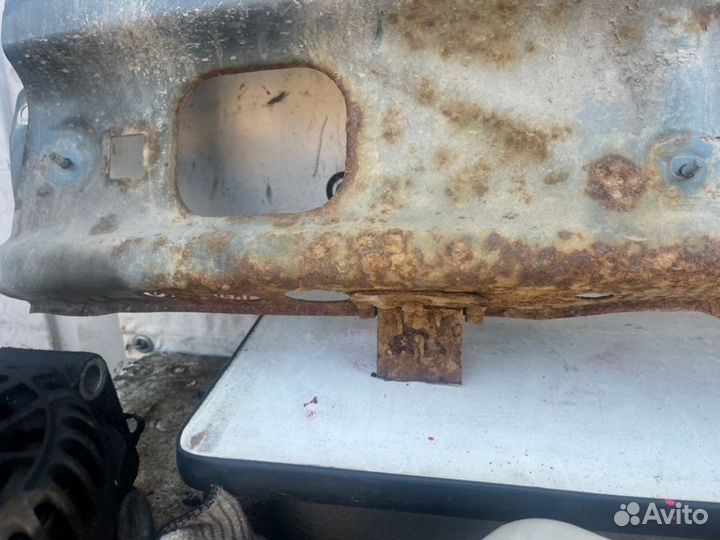 Усилитель бампера задний Chevrolet Niva 1.7 2012
