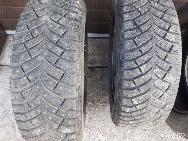 Michelin X-Ice North 4 195/60 R15 92