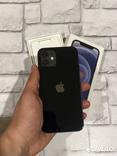 iPhone 12, 64 ГБ