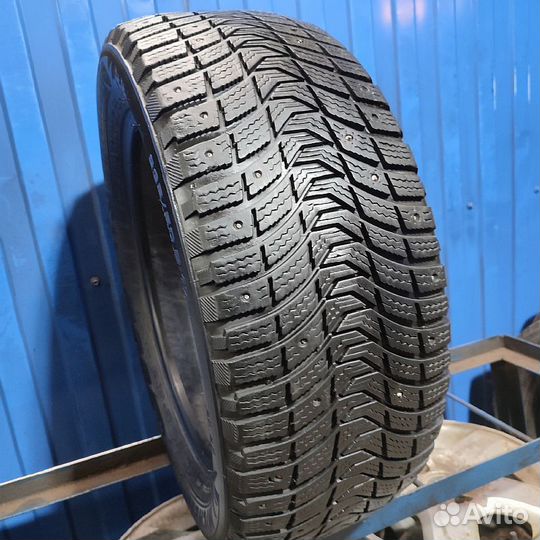 Michelin X-Ice North 3 235/50 R17