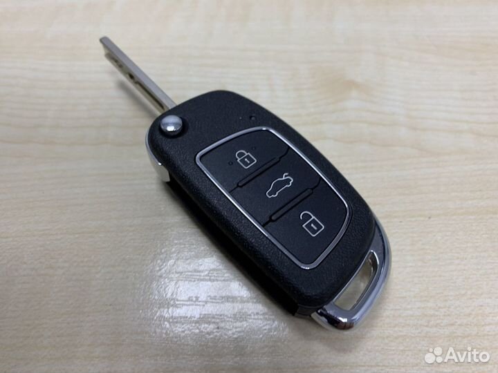 Ключ Hyundai Solaris 2013 - 2016 год