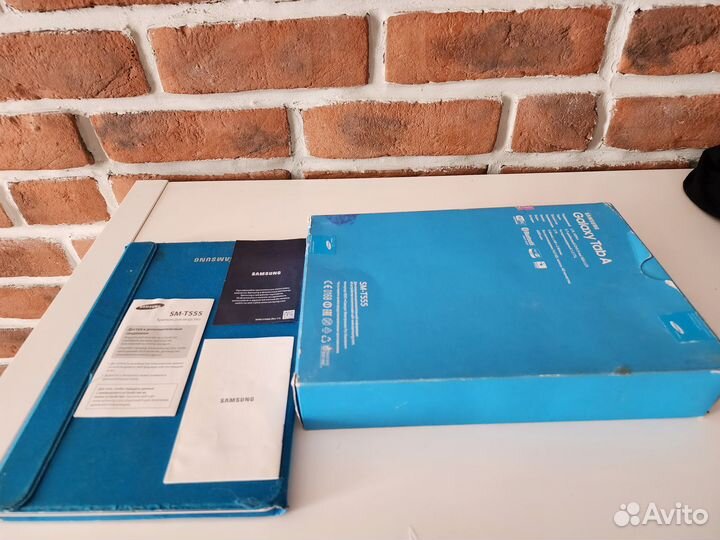 Планшет Samsung Galaxy Tab A 9.7 SM-T555