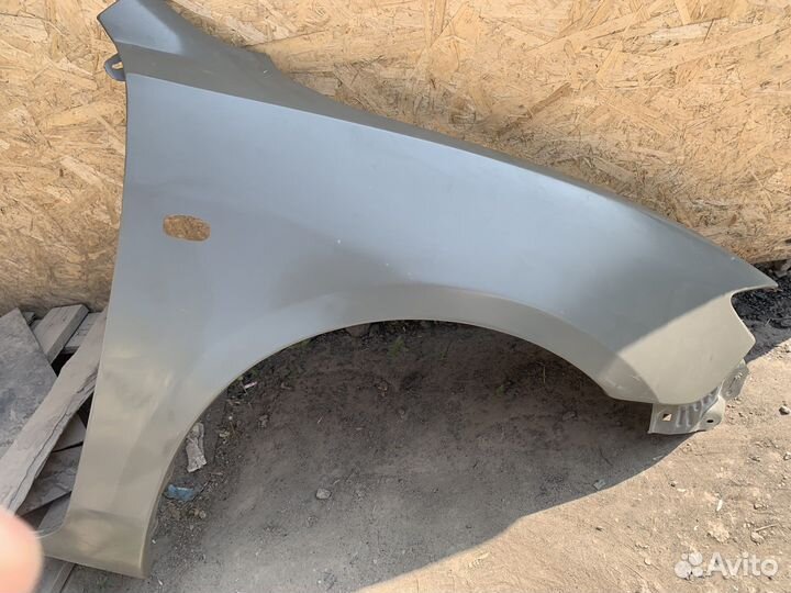 Крыло переднее правое mazda 3 bk седан