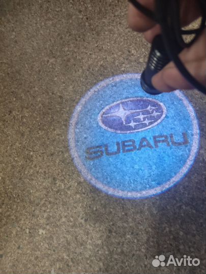 Проекция подсветка двери с логотипом subaru