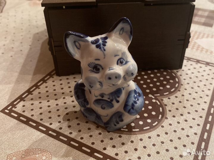 Форфоровые фигурки гжель