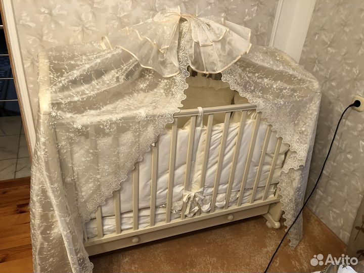 Кроватка детская