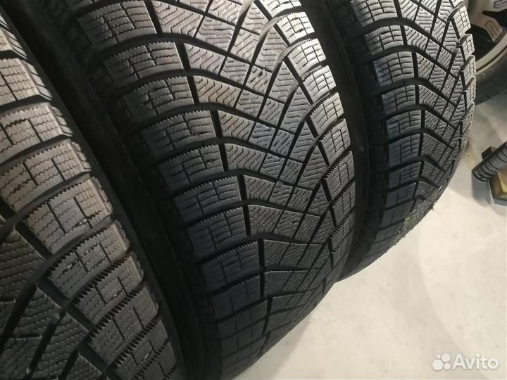 Pirelli Ice Zero FR 235/55 R18 104T