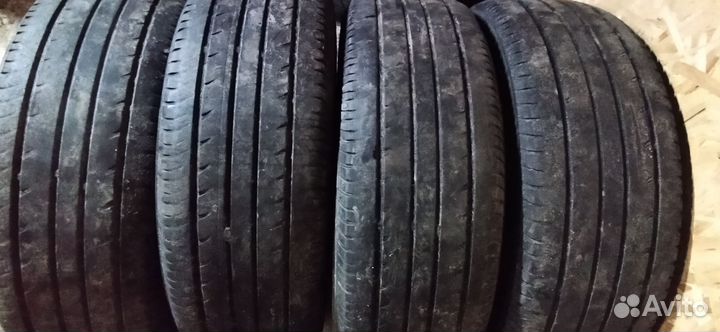 Yokohama 104ZR 225/65 R17 102
