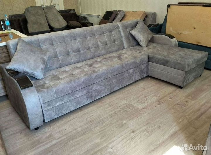 Угловой диван в наличии не б/у