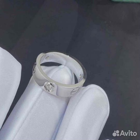 Кольцо Cartier Love, белое золото 585 пробы 0,31ct