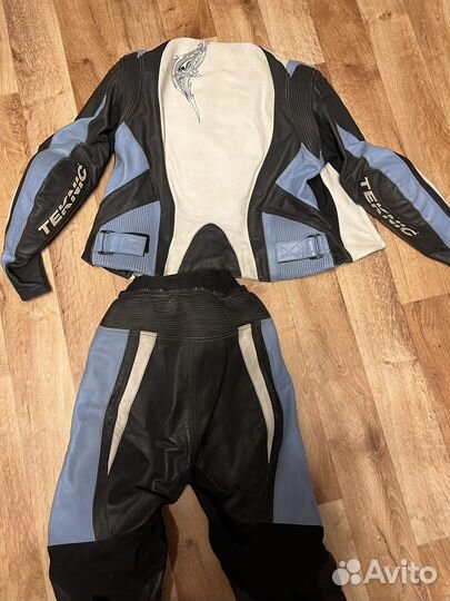 Женский мотокомбинезон, натуральная кожа, р-р 42