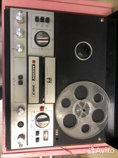 Катушечный магнитофон Маяк 203