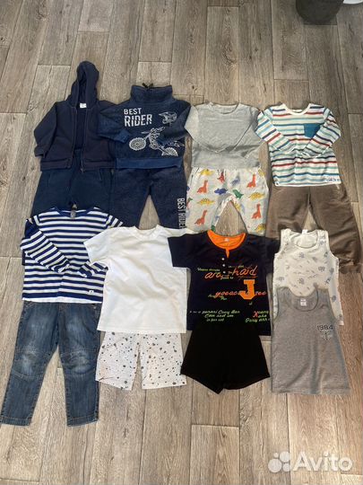 Пакет фирменной одежды на мальчика 98 размер