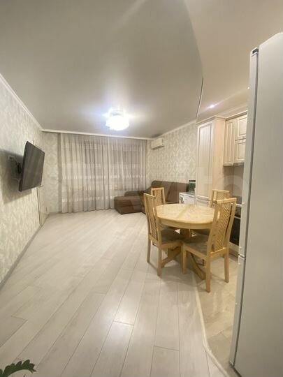 2-к. квартира, 56 м², 2/12 эт.