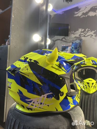 Шлем для мотоцикла кроссовый gtx италия