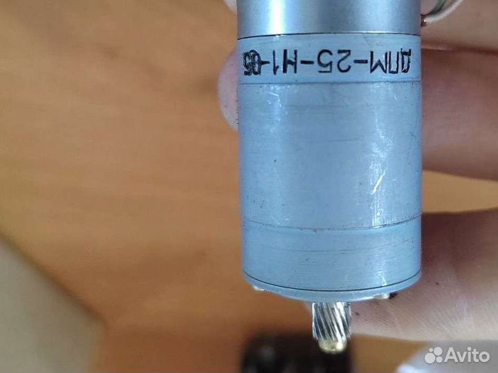 Шаговый мотор