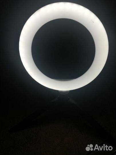 Кольцевая лампа