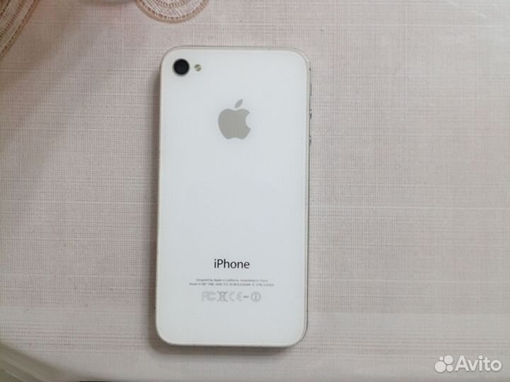 iPhone 4S, 16 ГБ