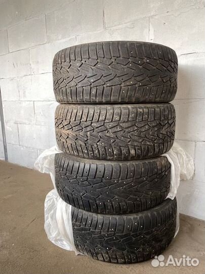 Nokian Tyres Hakkapeliitta 8 245/45 R18