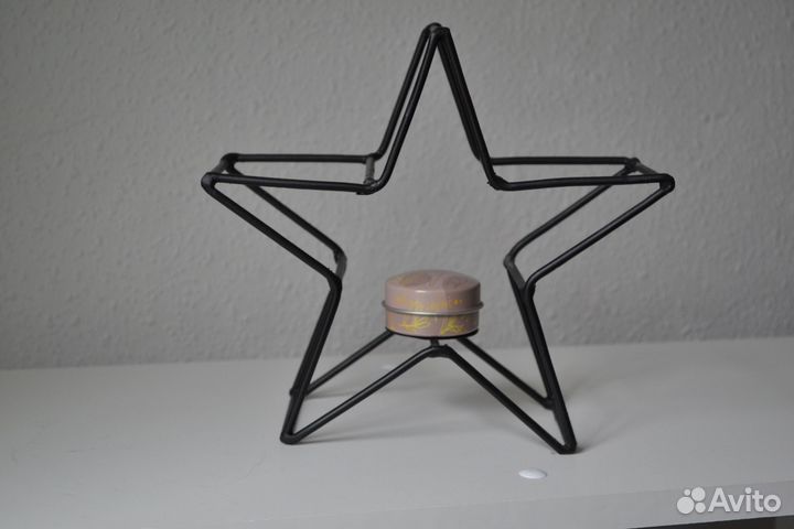 Подсвечники из металла в ассортименте