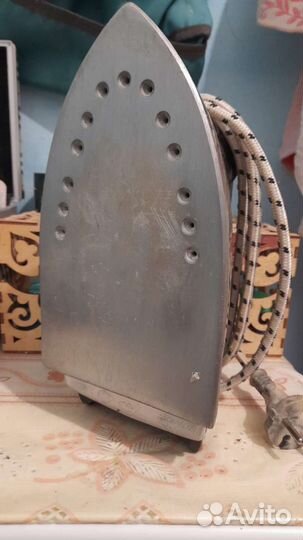 Утюг утп1000-1.8.220