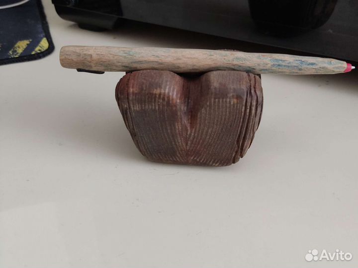 Ручка на подставке