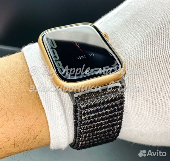 Apple Watch 9 45mm (ориг экран, gold нейлон)
