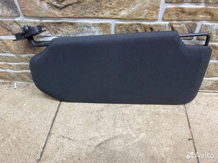 Козырек солнцезащитный правый Volvo Xc90 2 2.0