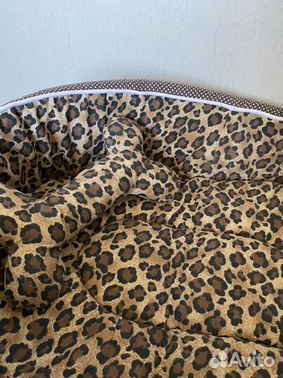 Лежанка для собак новая