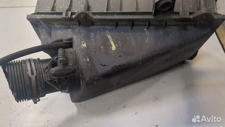 Корпус воздушного фильтра Skoda Octavia Tour, 2004