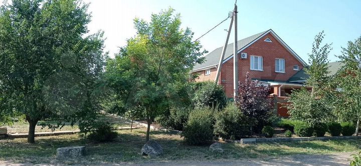 Дом 187 м² на участке 8 сот.