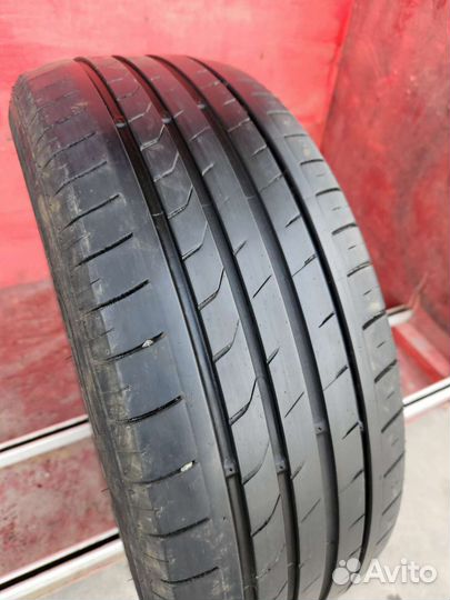 Nexen N'Fera SU1 215/60 R16