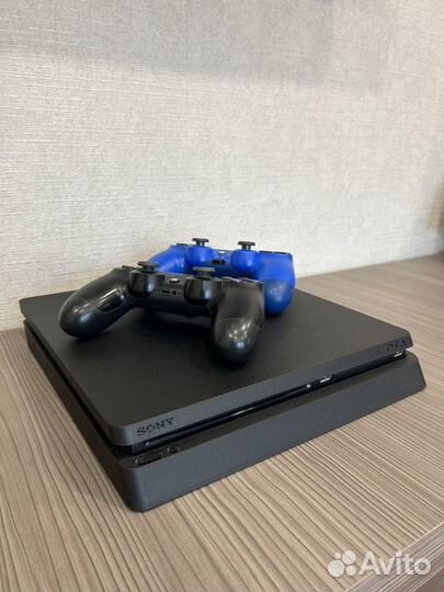 Sony PlayStation 4 Slim 3500 GB и 84 игры