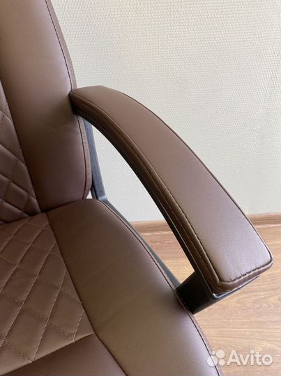 Офисное кресло. Удобное