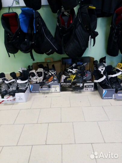 Коньки хоккейные детские