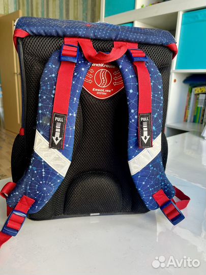 Рюкзак школьный