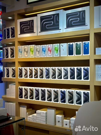 iPhone 15, 256 ГБ